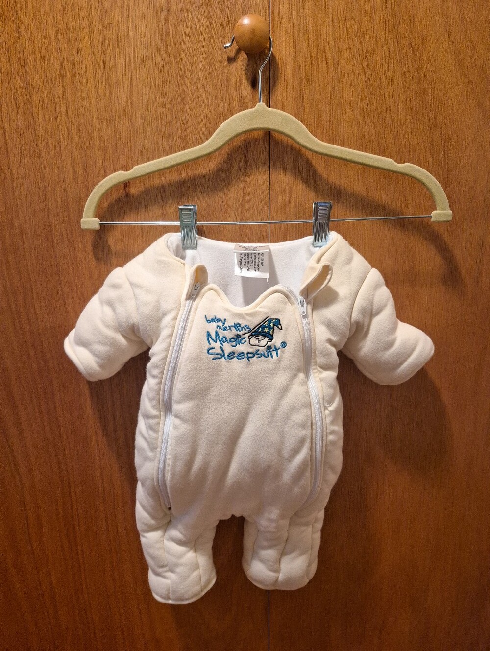 🌼$8 Small Merlin Sleepsuit